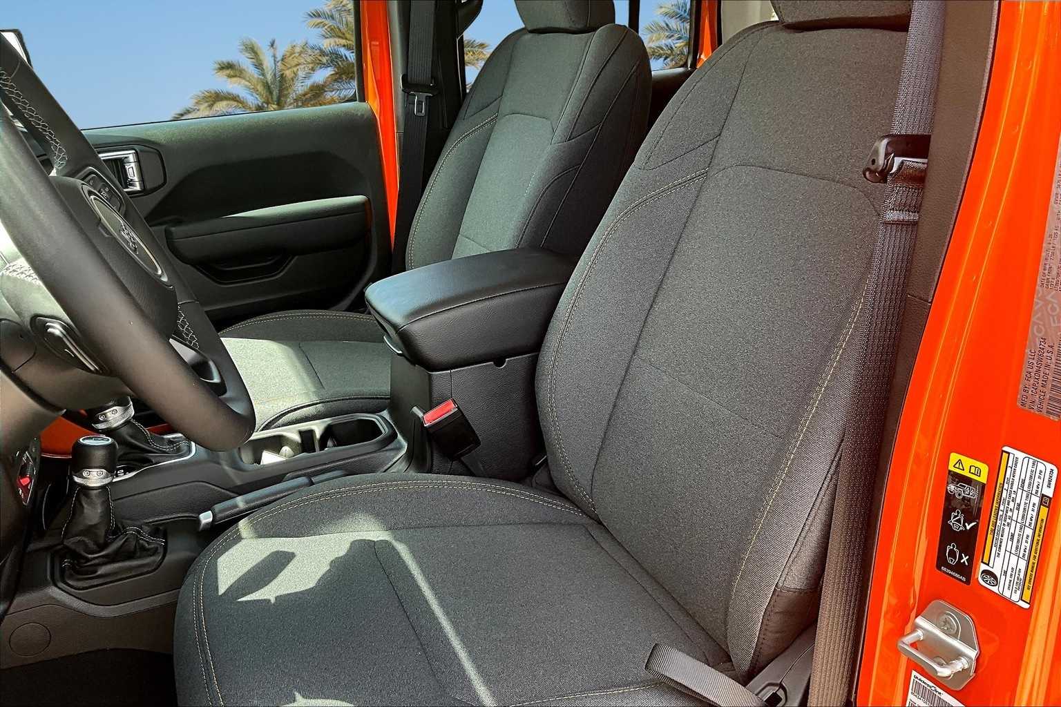 Thumbnail: 2025 Jeep Wrangler - 11