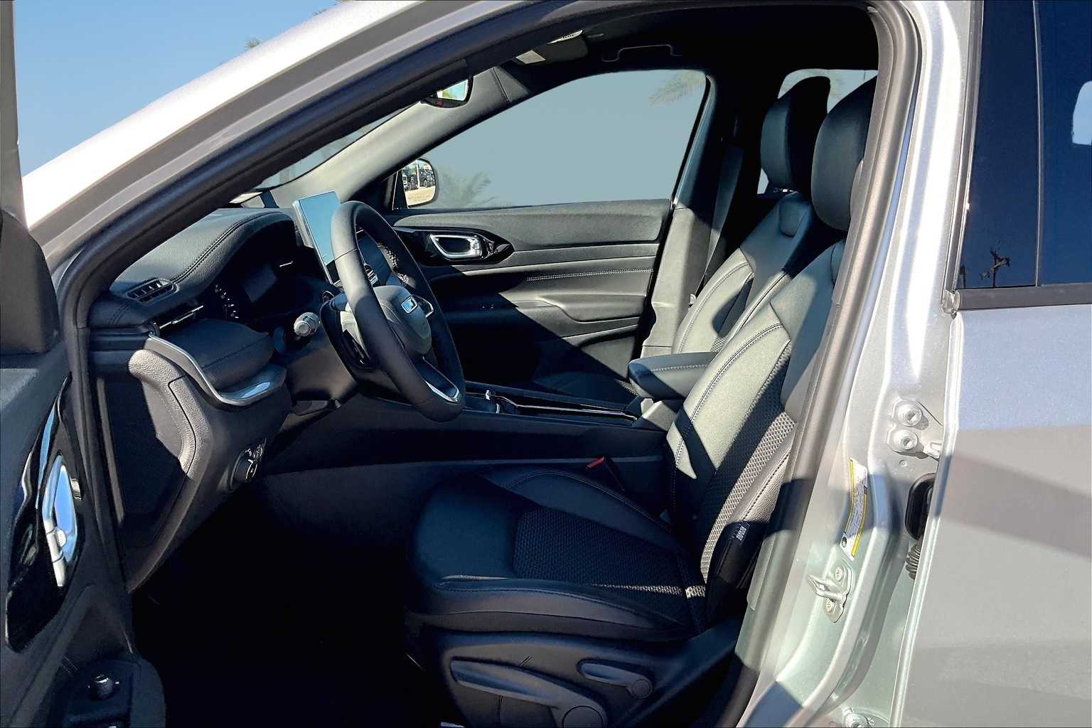 Thumbnail: 2026 Jeep Compass - 10