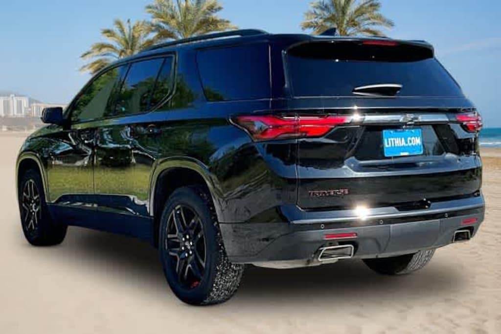 Used 2023 Chevrolet Traverse Premier SUV