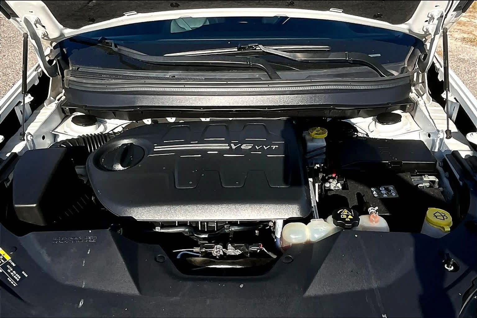 Thumbnail: 2020 Jeep Cherokee - 9