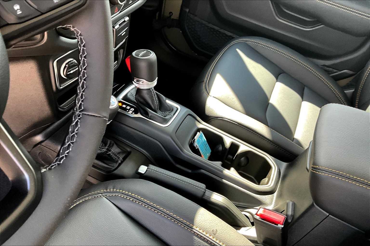 Thumbnail: 2025 Jeep Gladiator - 16