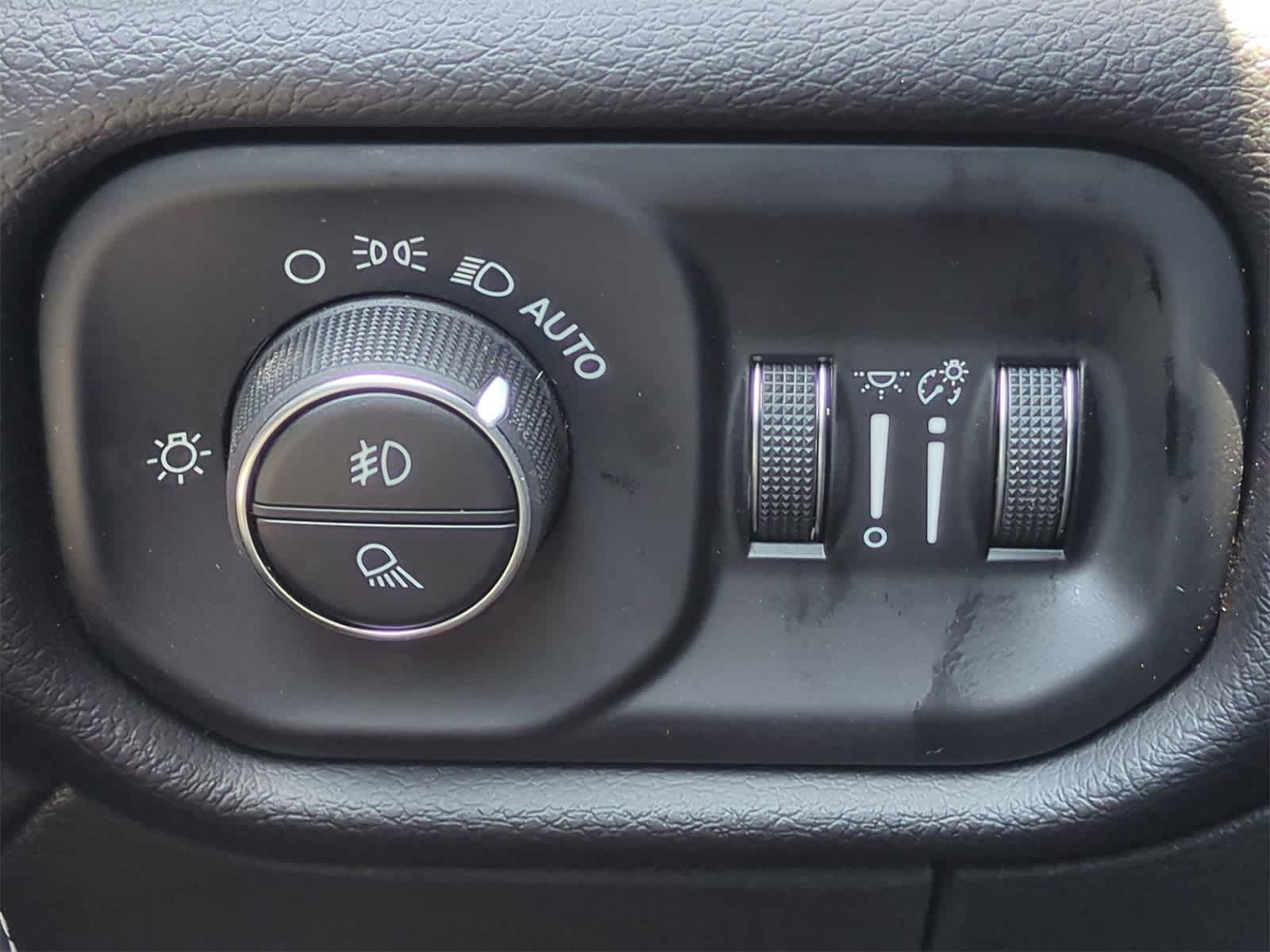 Thumbnail: 2025 RAM 2500 - 18