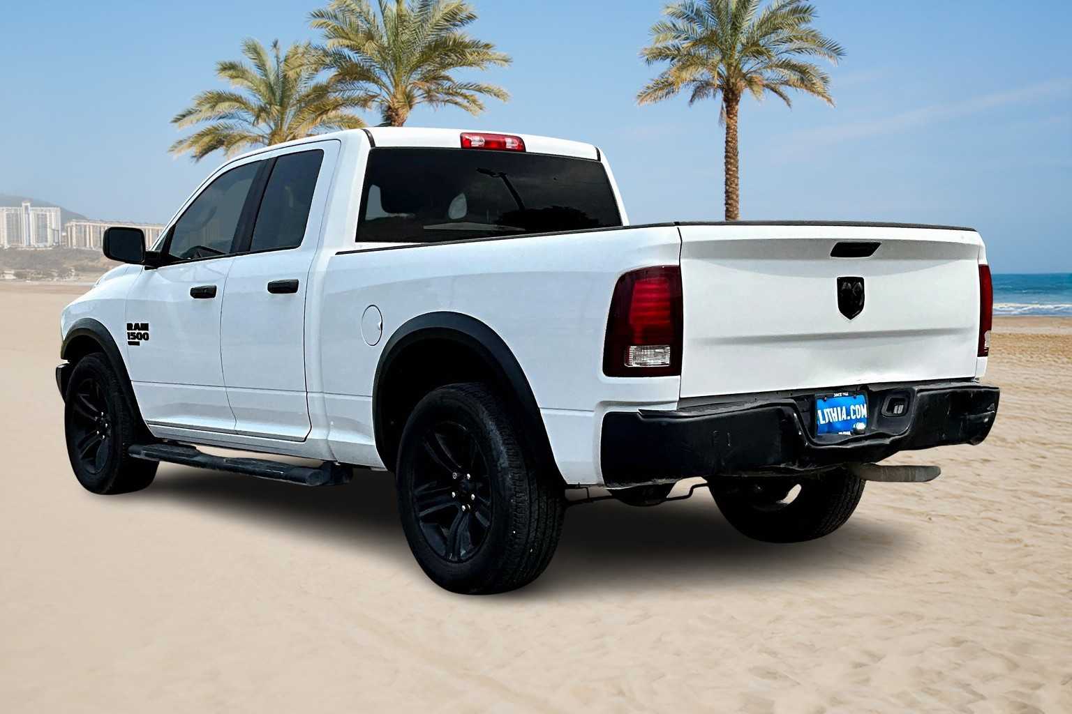 Thumbnail: 2021 RAM 1500 Classic - 3
