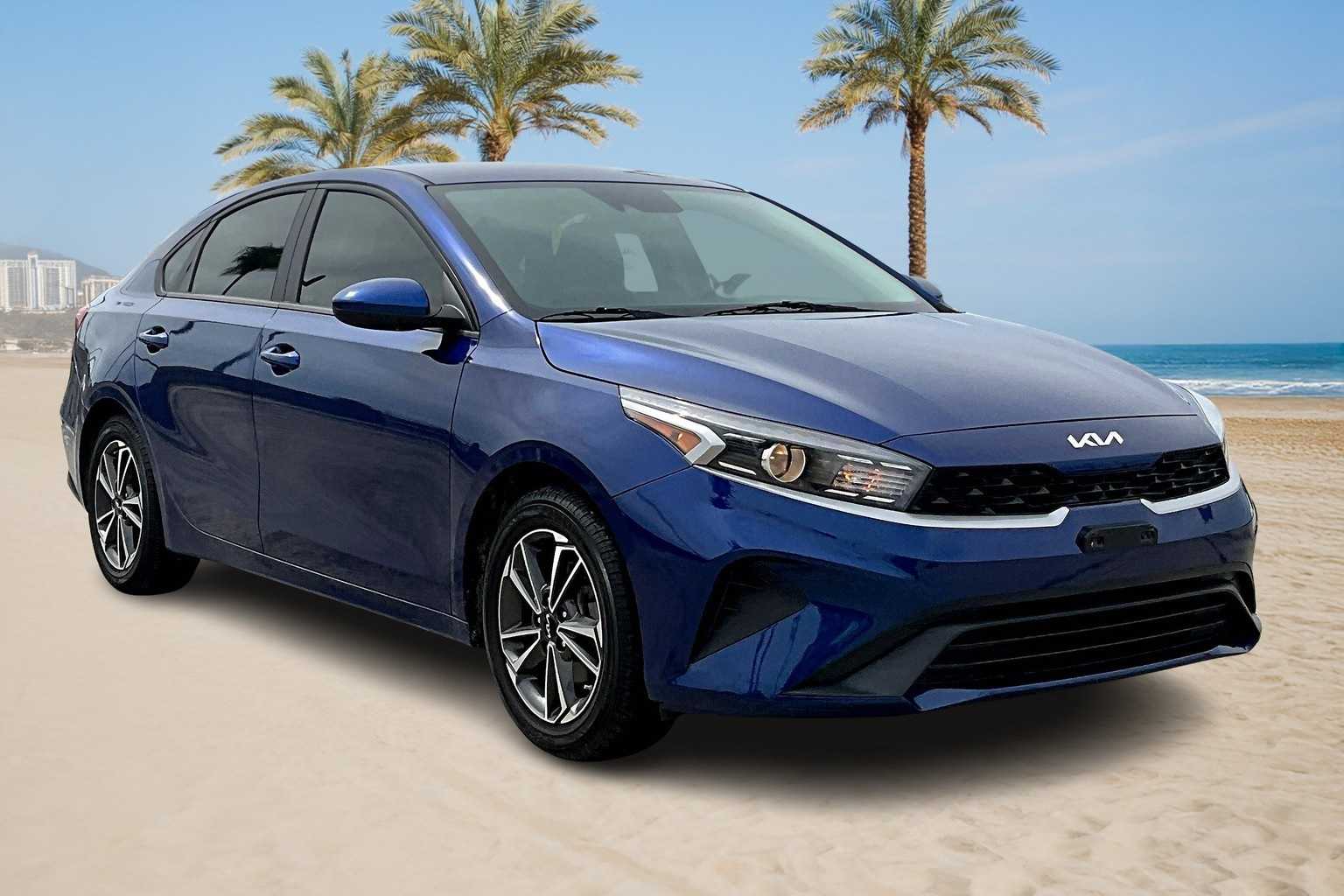 Thumbnail: 2022 Kia Forte - 22