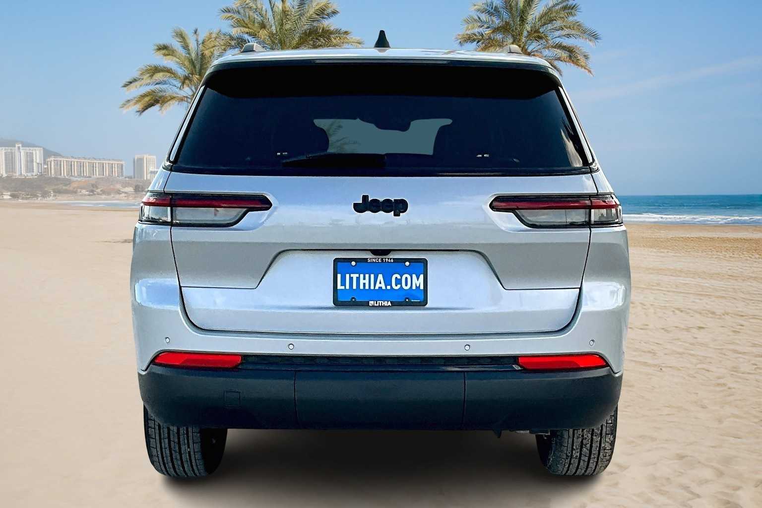 Thumbnail: 2025 Jeep Grand Cherokee - 5