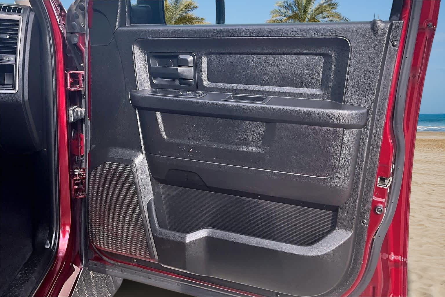 Thumbnail: 2019 RAM 1500 Classic - 26