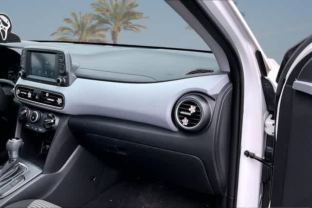 Thumbnail: 2021 Hyundai Kona - 16