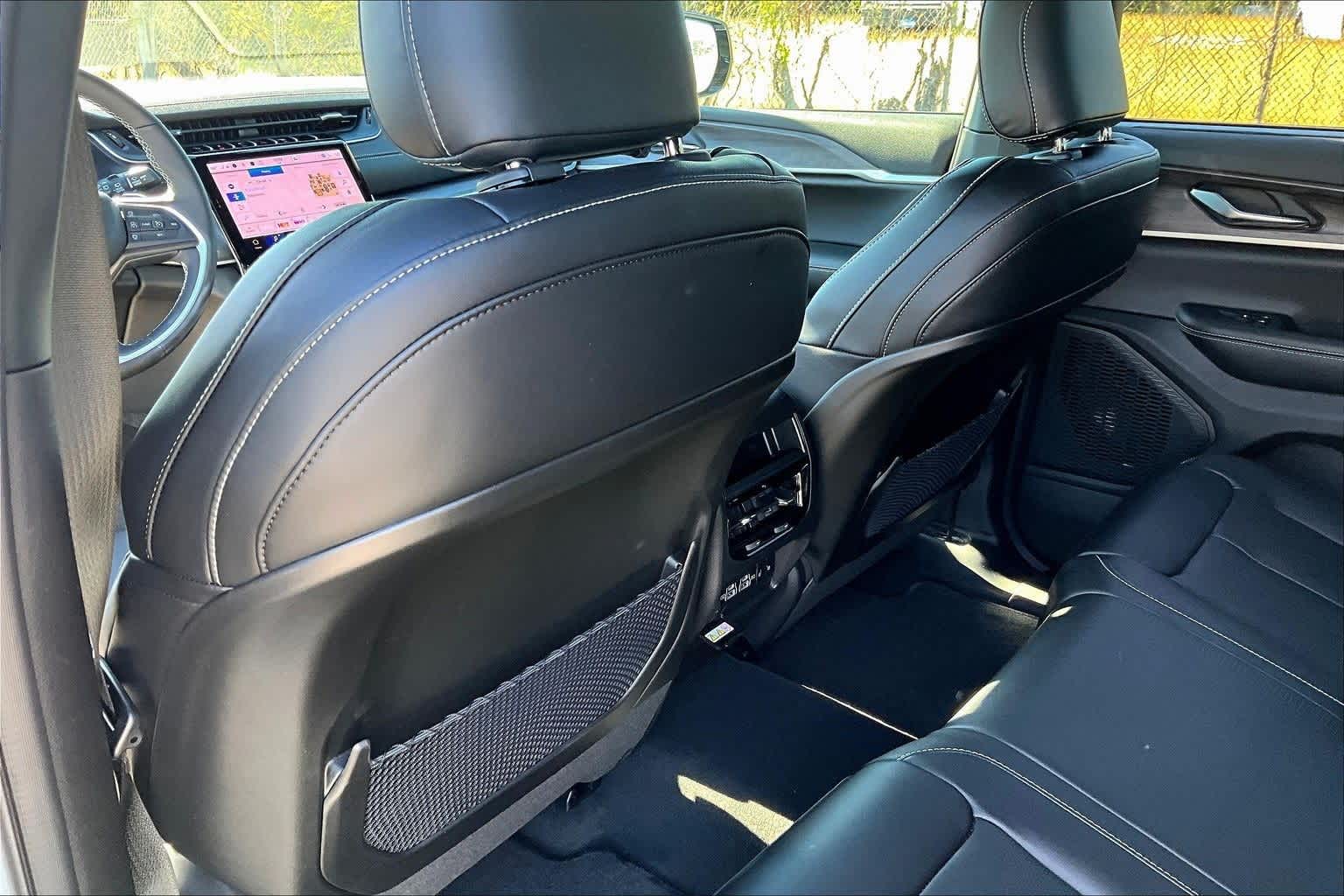 Thumbnail: 2025 Jeep Grand Cherokee - 12