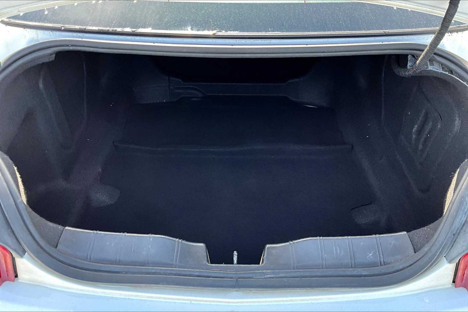 Thumbnail: 2018 Chevrolet Camaro - 16