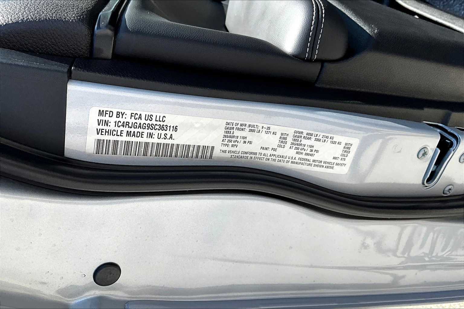 Thumbnail: 2025 Jeep Grand Cherokee - 20