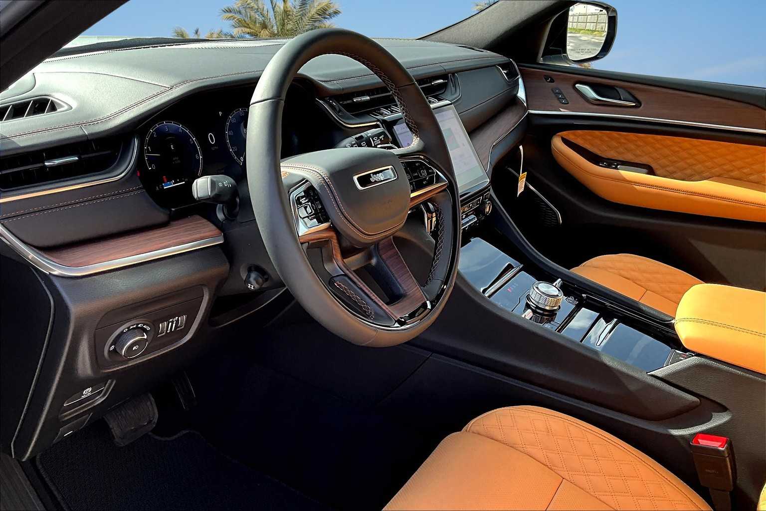 Thumbnail: 2025 Jeep Grand Cherokee - 2