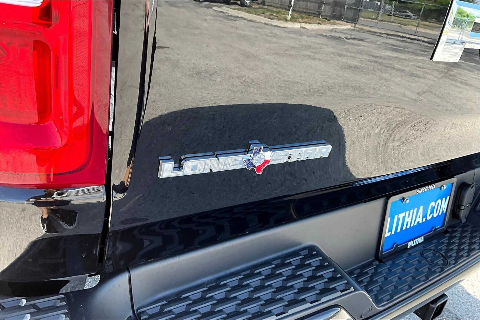 Thumbnail: 2026 RAM 1500 - 7