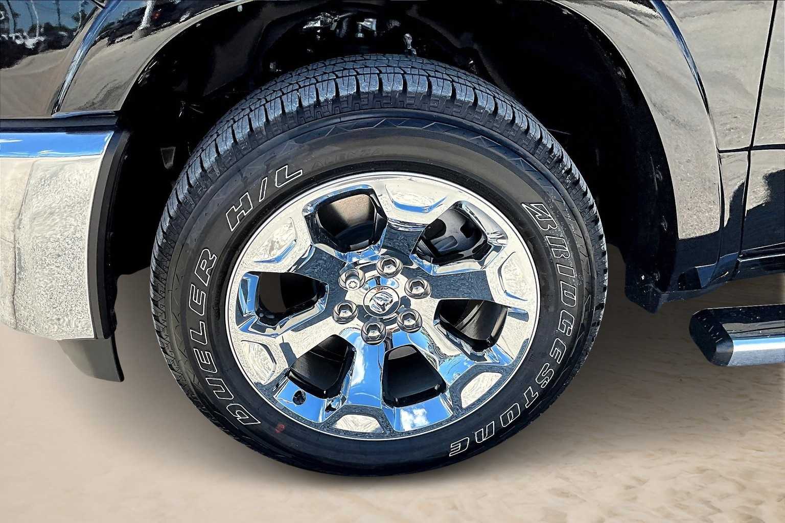 Thumbnail: 2026 RAM 1500 - 8