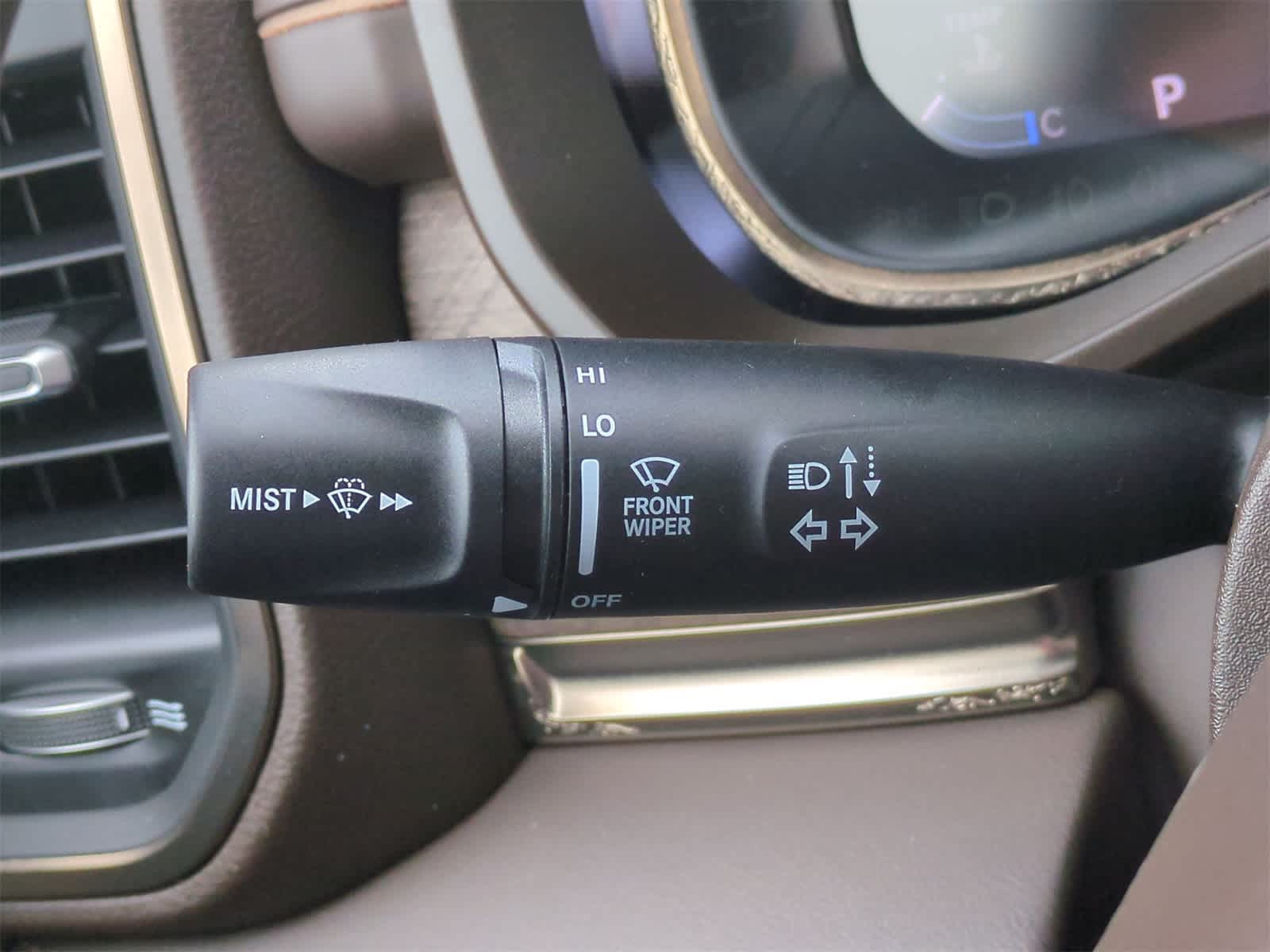 Thumbnail: 2025 RAM 1500 - 27