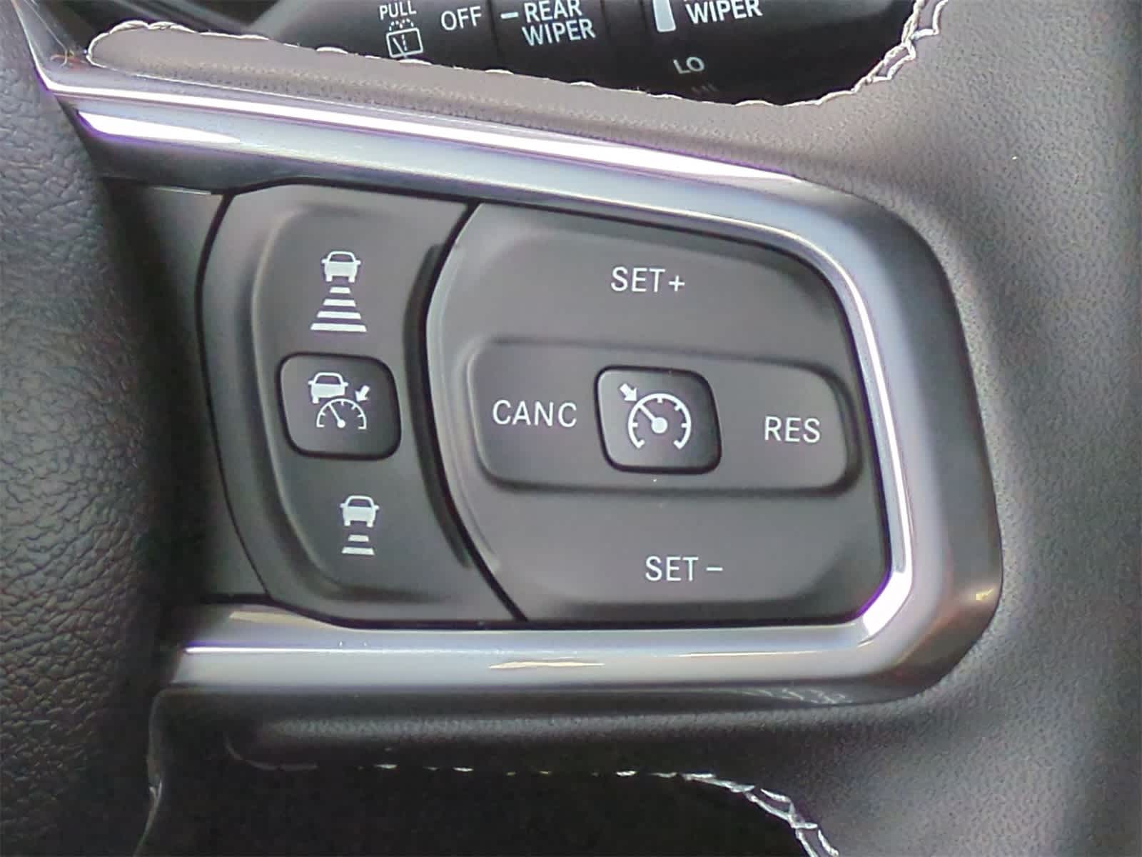 Thumbnail: 2025 Jeep Wrangler - 25