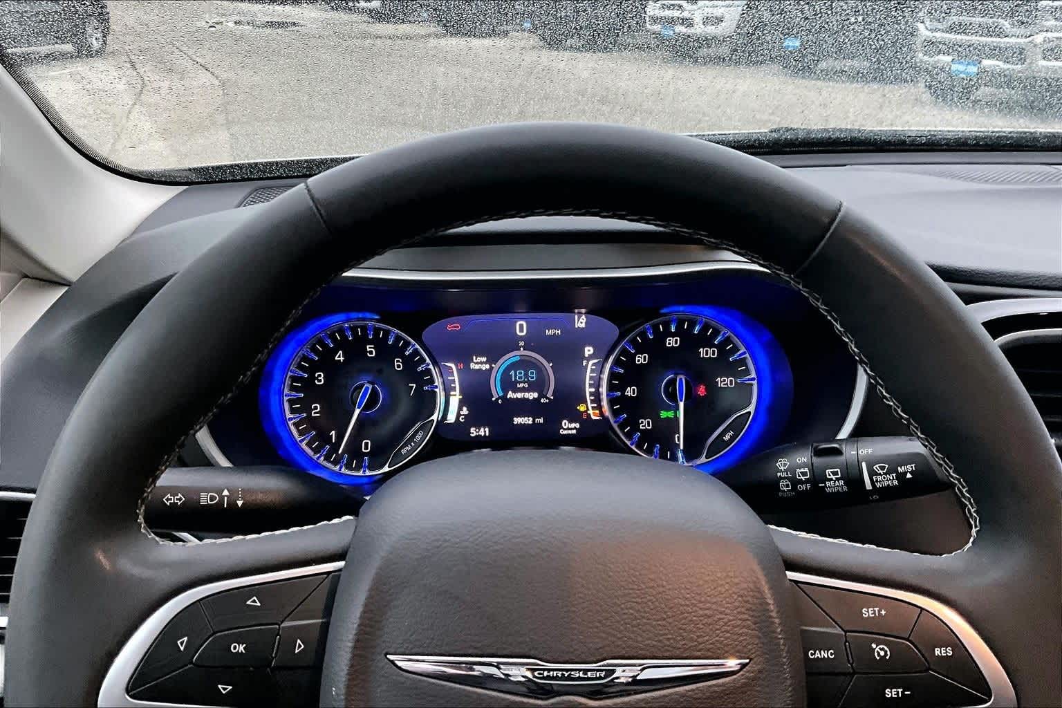 Thumbnail: 2024 Chrysler Pacifica - 18