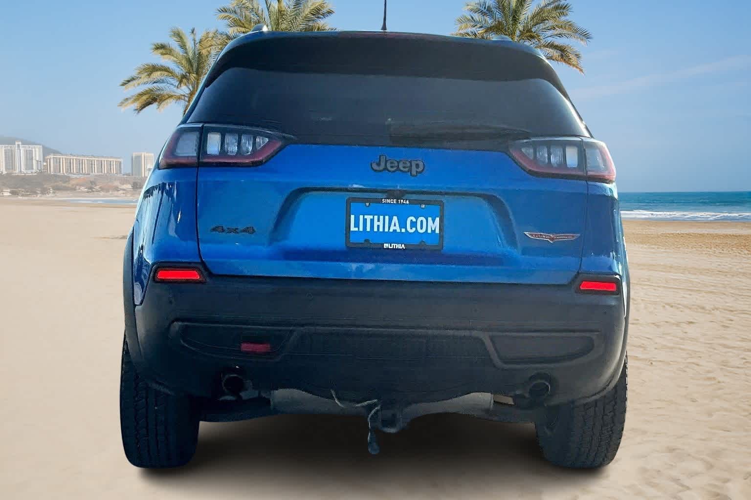 Thumbnail: 2019 Jeep Cherokee - 5