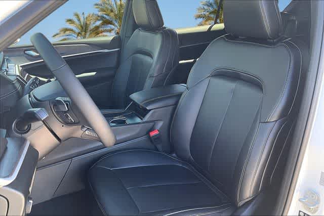 Thumbnail: 2025 Jeep Grand Cherokee - 11