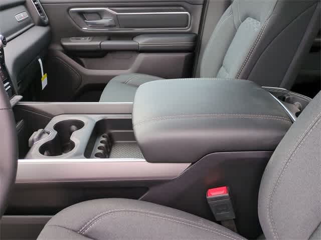 Thumbnail: 2025 RAM 1500 - 28