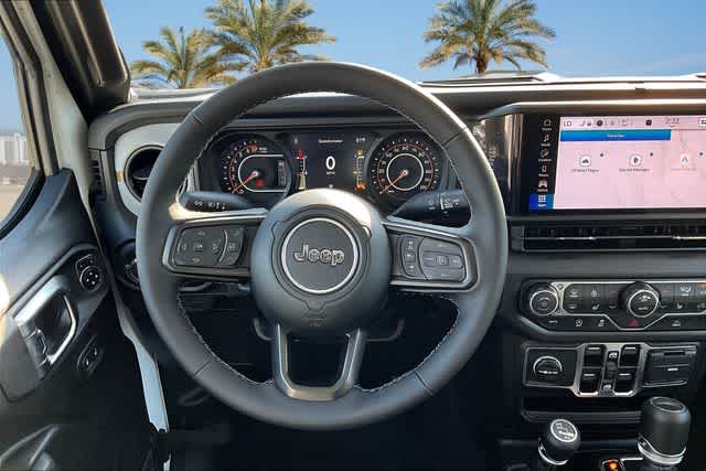 Thumbnail: 2025 Jeep Gladiator - 14