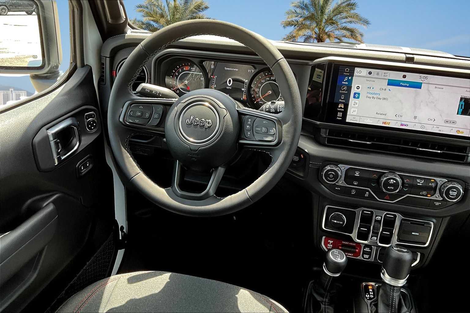 Thumbnail: 2025 Jeep Wrangler - 15