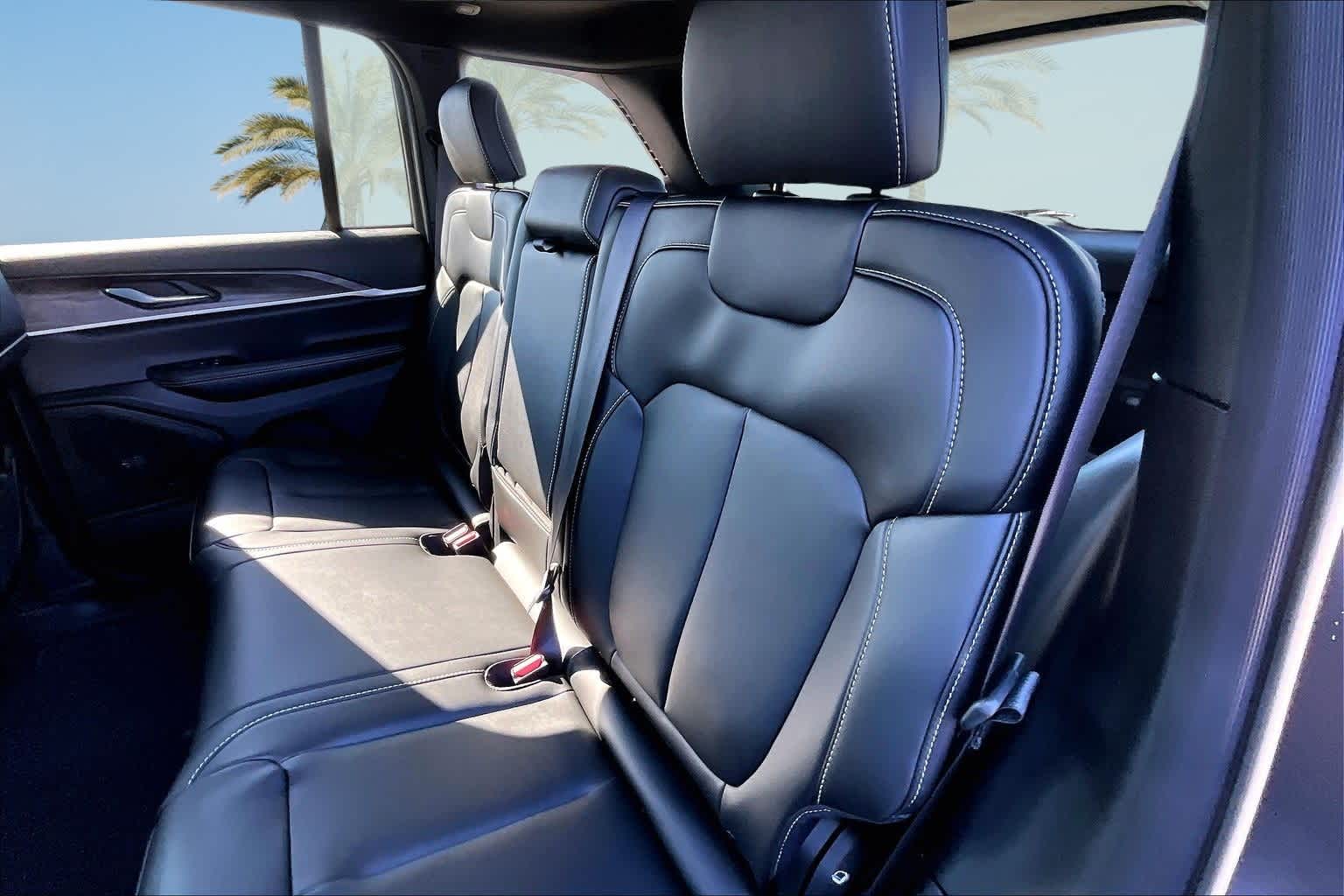 Thumbnail: 2025 Jeep Grand Cherokee - 12