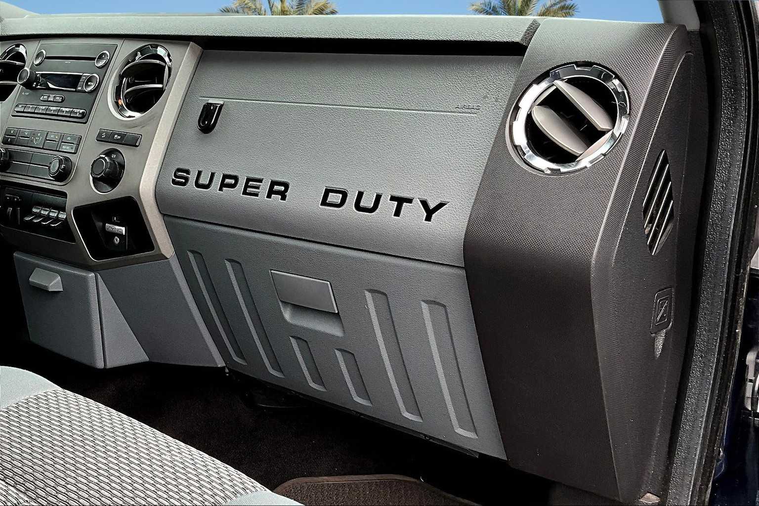 Thumbnail: 2015 Ford F-350 - 20