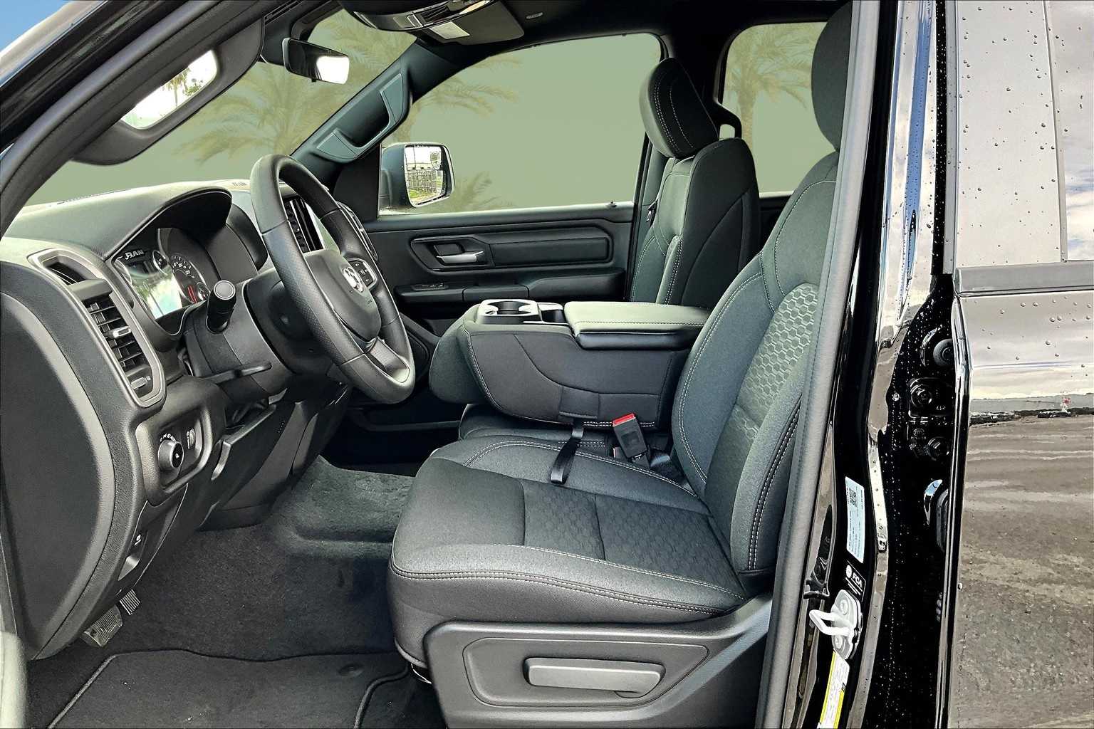 Thumbnail: 2025 RAM 1500 - 11