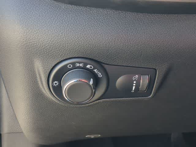 Thumbnail: 2025 Jeep Compass - 17