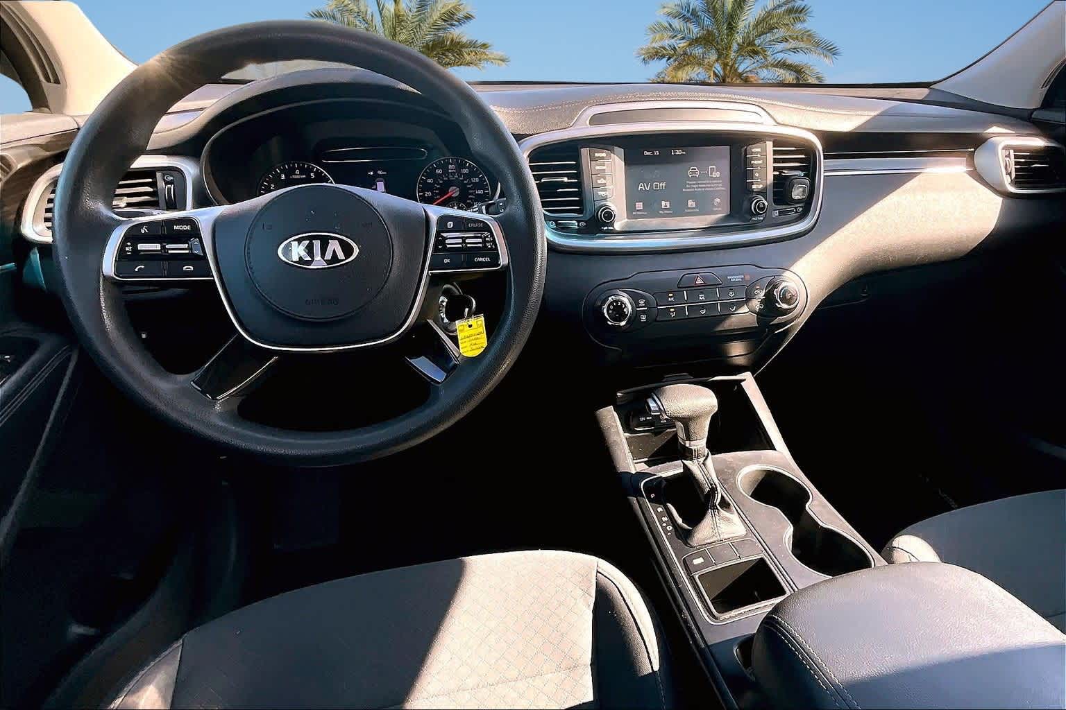 Thumbnail: 2020 Kia Sorento - 10