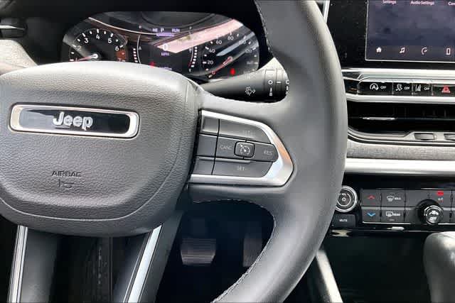 Thumbnail: 2022 Jeep Compass - 25