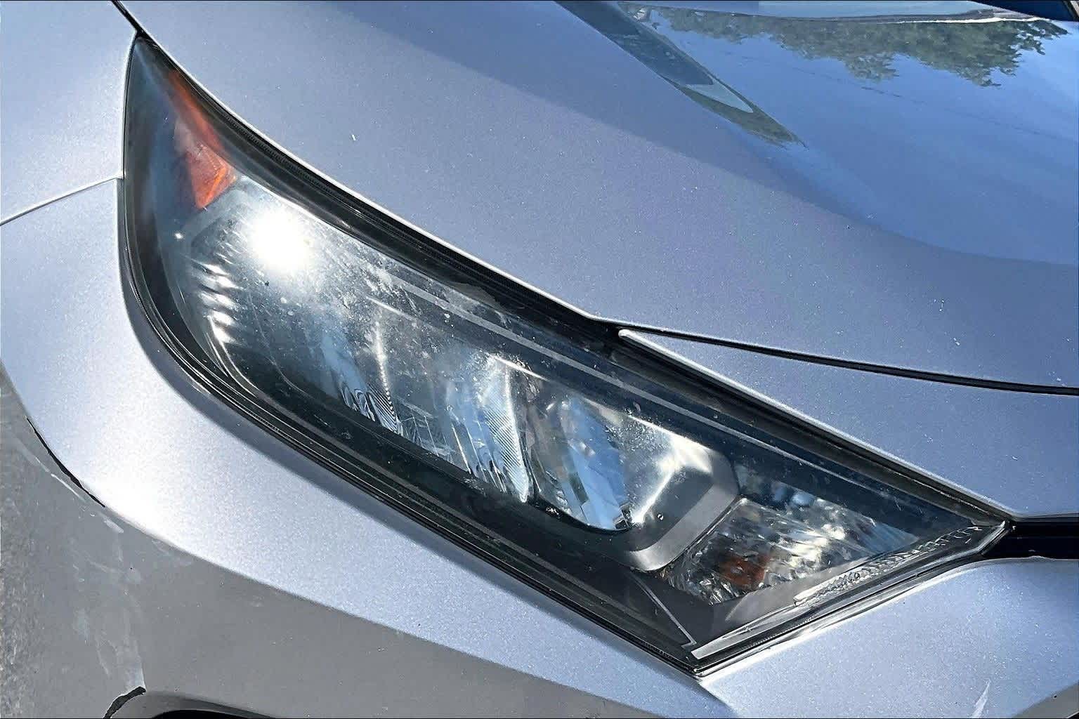 Thumbnail: 2019 Toyota RAV4 - 28