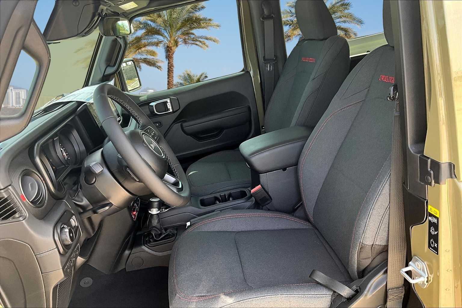 Thumbnail: 2025 Jeep Wrangler - 10