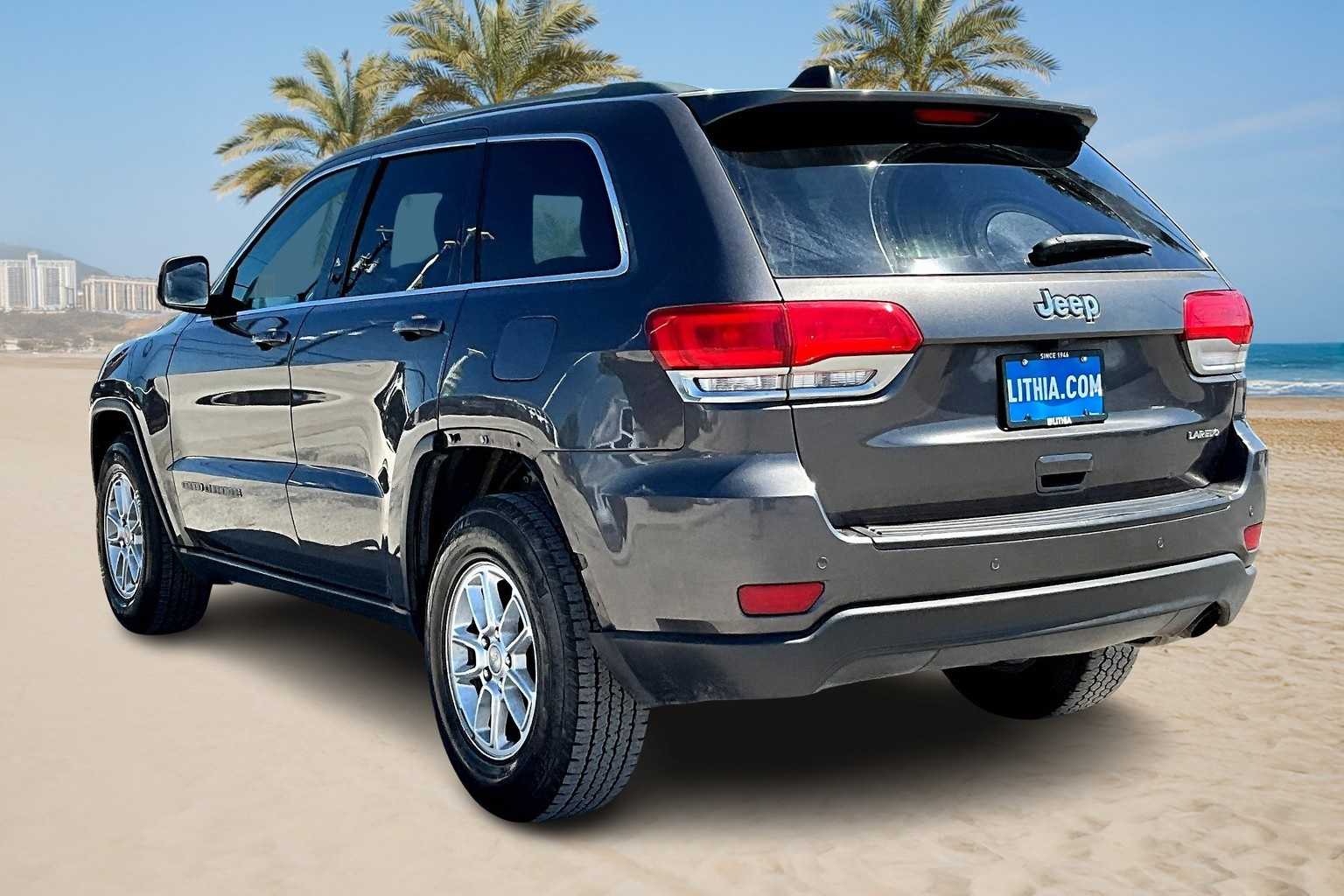2019 Jeep Grand Cherokee Laredo photo 4