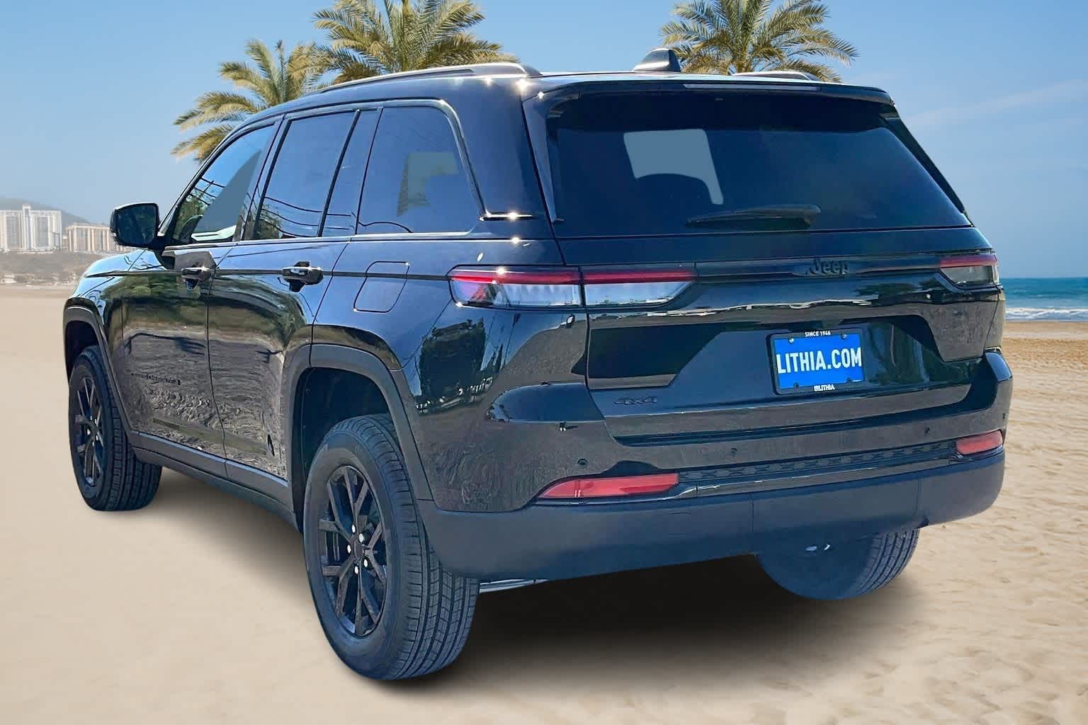 Thumbnail: 2025 Jeep Grand Cherokee - 4