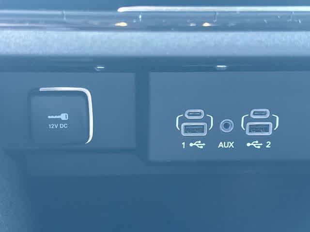 Thumbnail: 2024 Jeep Wagoneer - 32