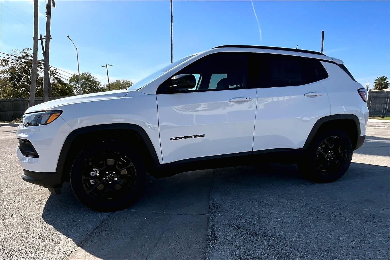 Thumbnail: 2026 Jeep Compass - 3