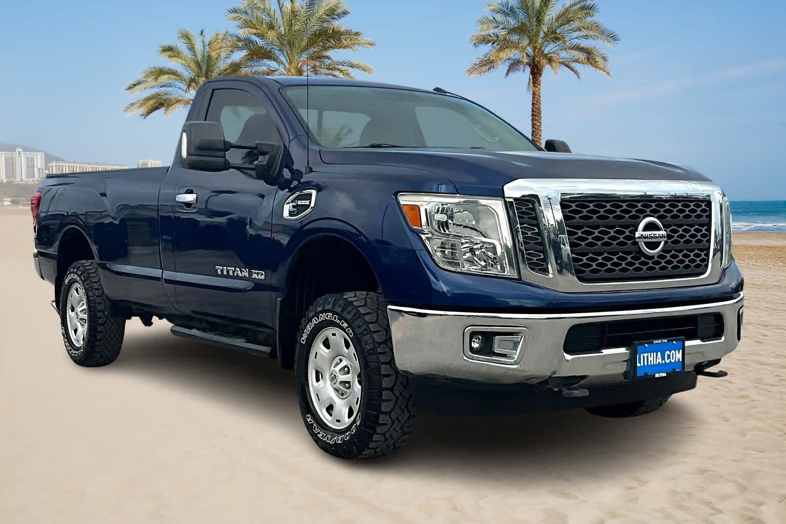 Thumbnail: 2017 Nissan Titan - 15