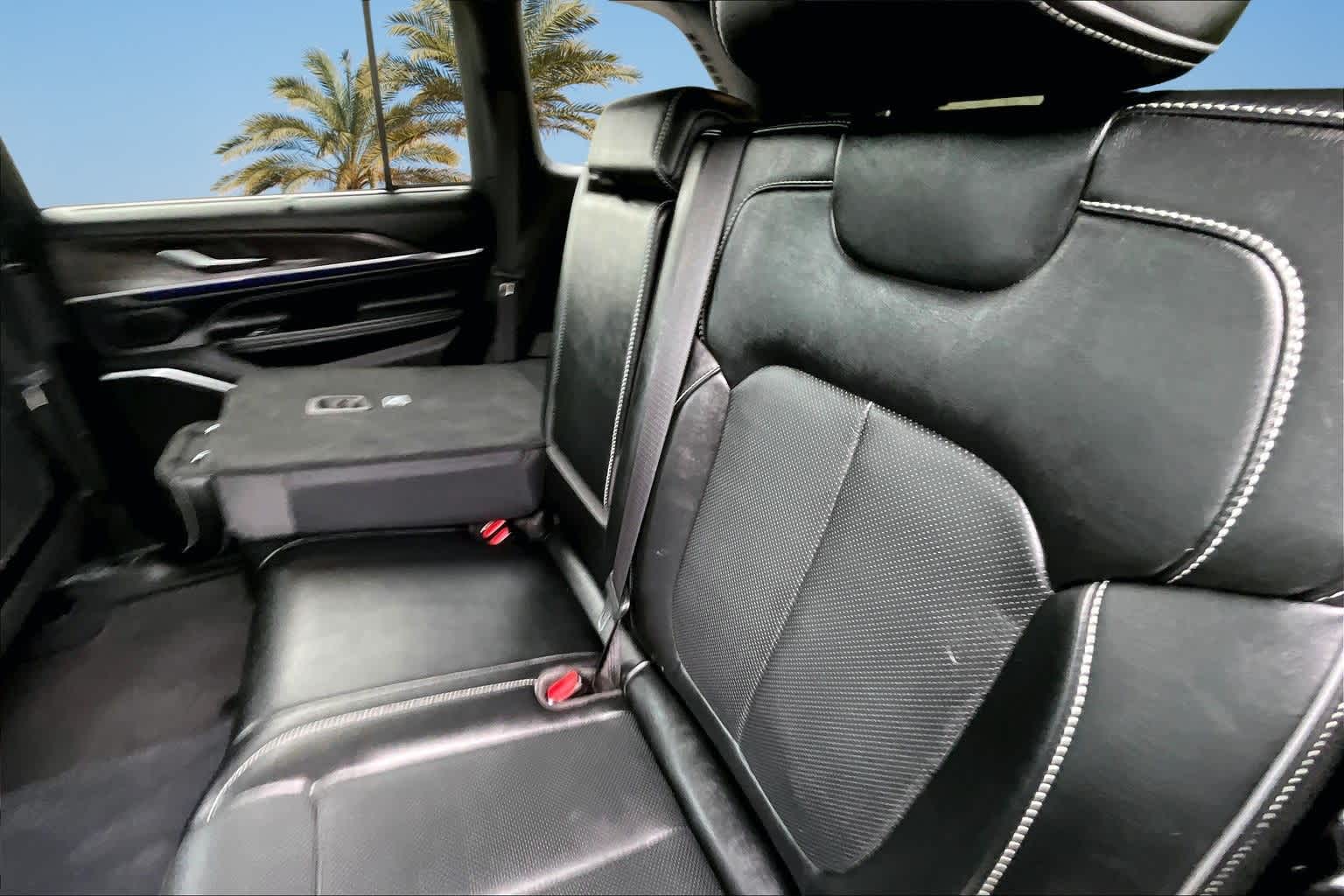 Thumbnail: 2023 Jeep Grand Cherokee - 12