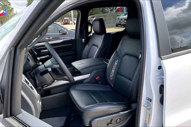 Thumbnail: 2026 RAM 1500 - 8