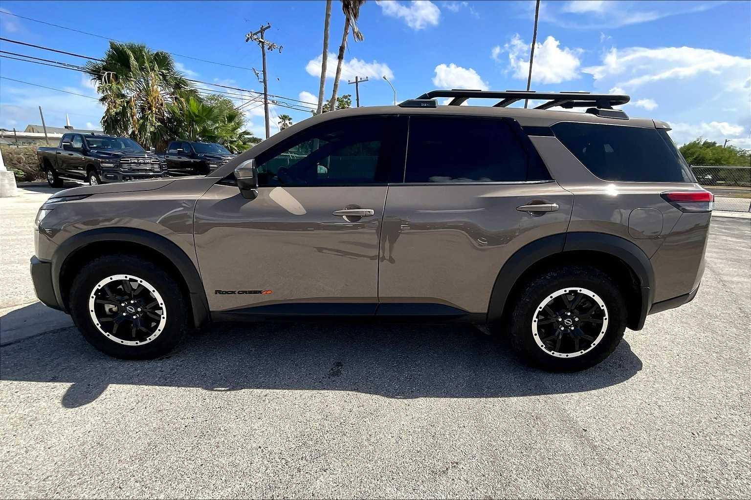 2024 Nissan Pathfinder Rock Creek photo 3