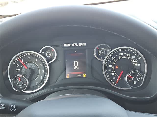 Thumbnail: 2025 RAM 1500 - 33