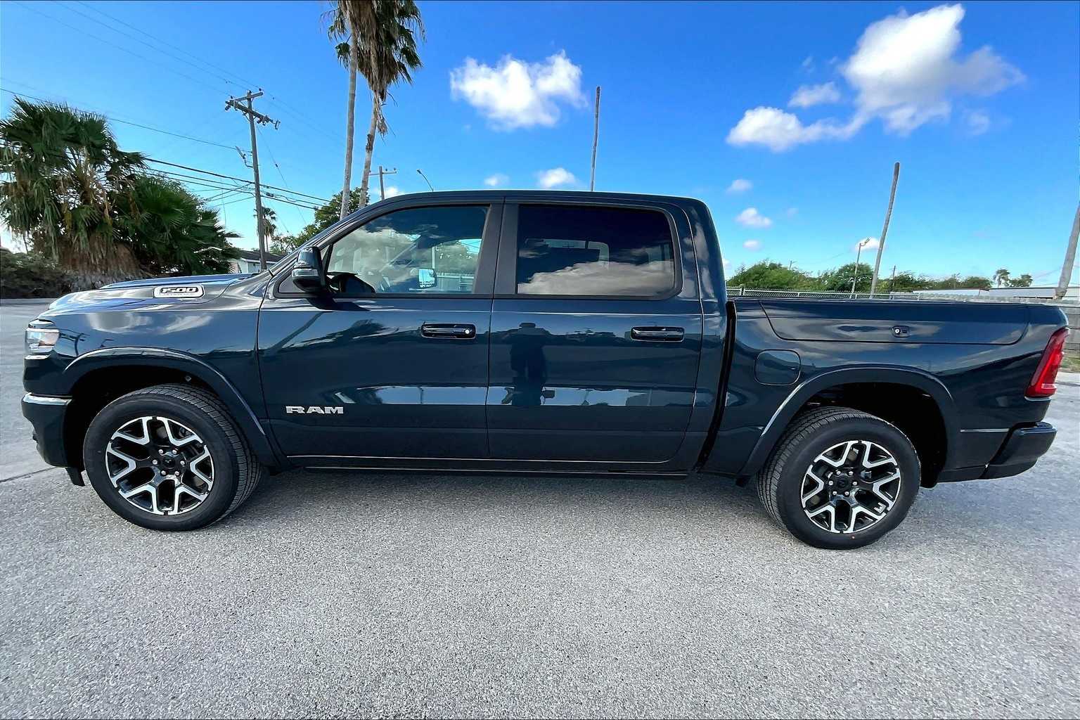 Thumbnail: 2026 RAM 1500 - 3