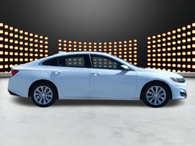 Thumbnail: 2023 Chevrolet Malibu - 9