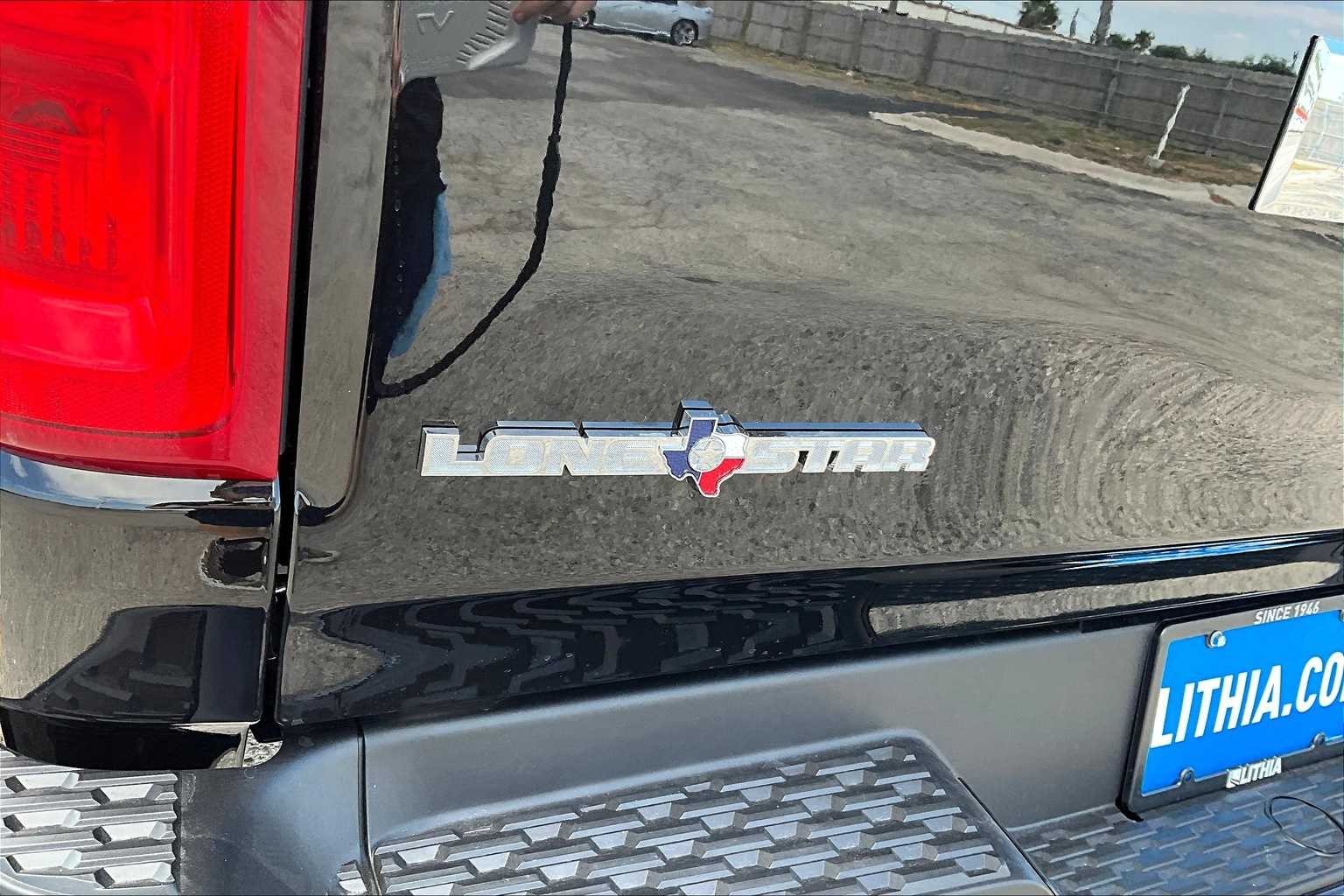 Thumbnail: 2026 RAM 1500 - 7