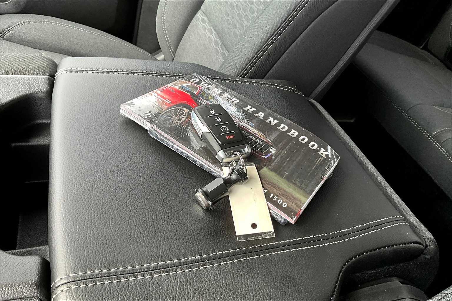 Thumbnail: 2025 RAM 1500 - 20