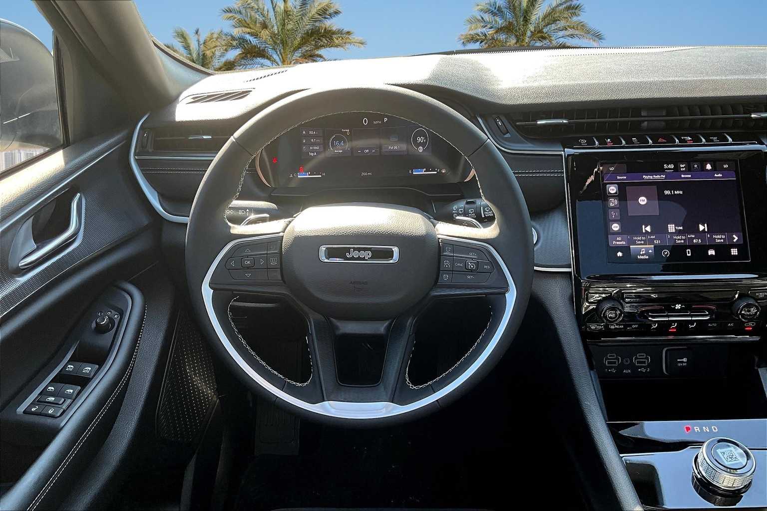 Thumbnail: 2025 Jeep Grand Cherokee - 15