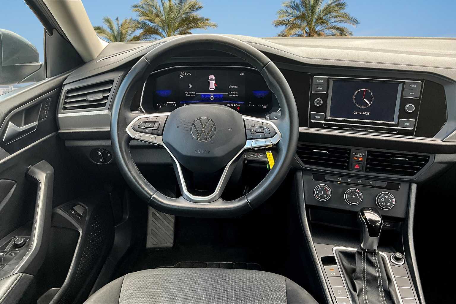 Thumbnail: 2024 Volkswagen Jetta - 14