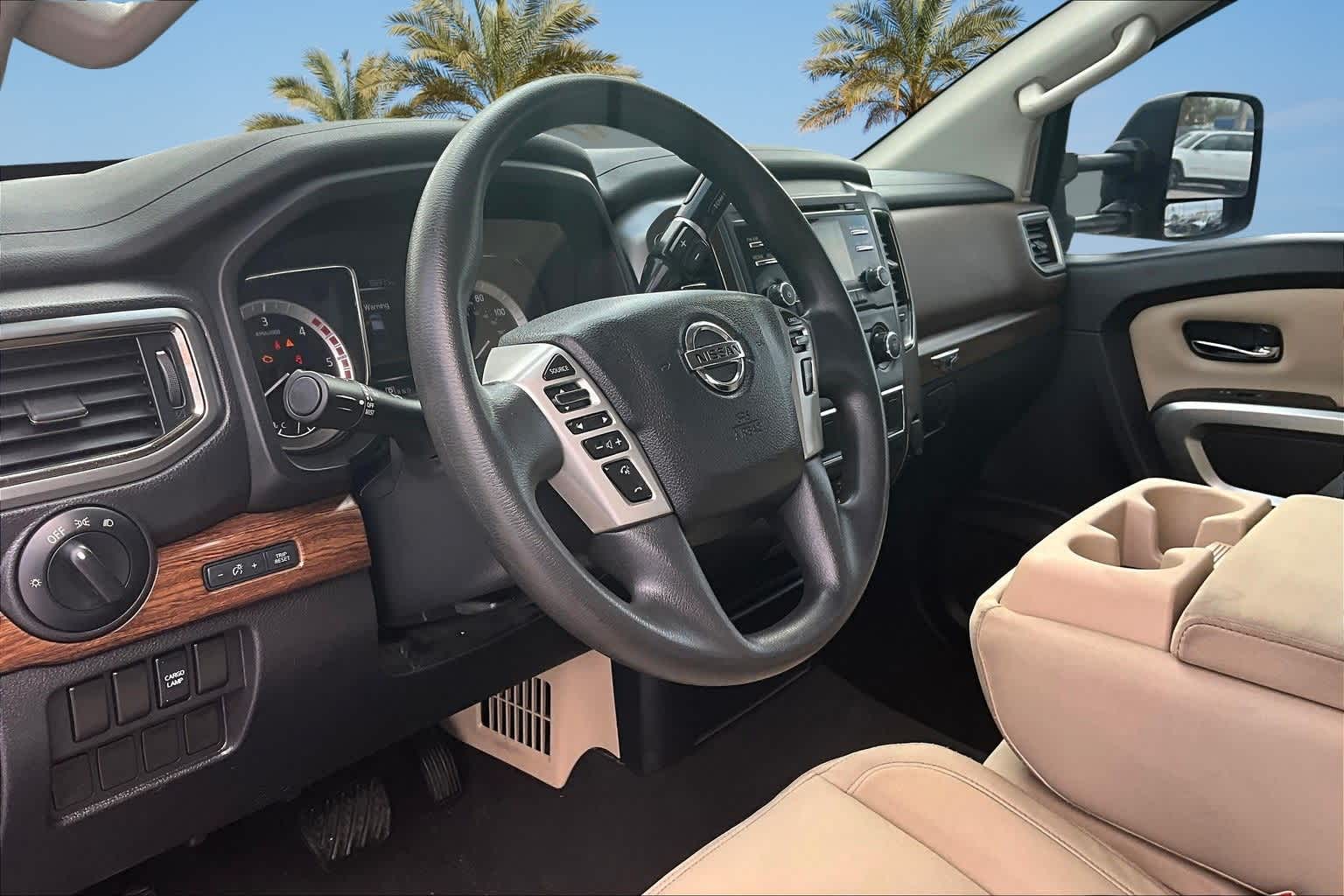 Thumbnail: 2017 Nissan Titan - 2