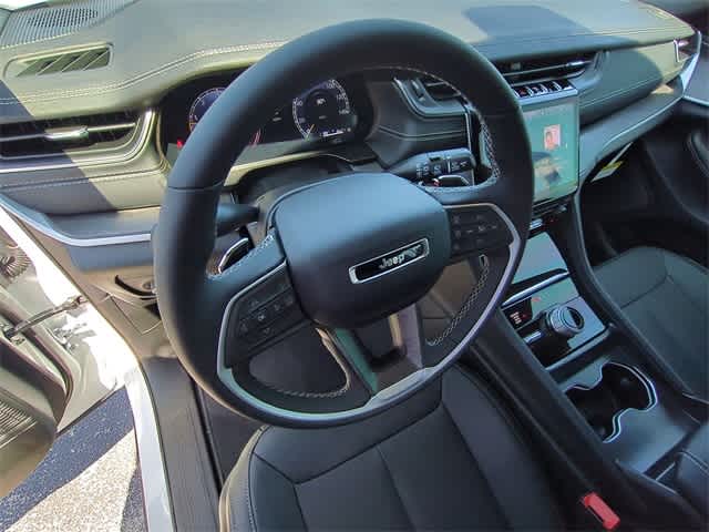 Thumbnail: 2025 Jeep Grand Cherokee - 10